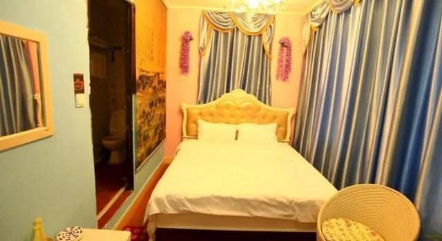Longtou Hotel