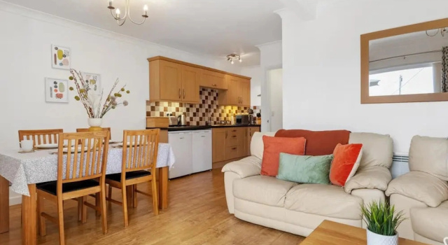 Коттедж St Helens Apartment 2 - Short Walk to Beach