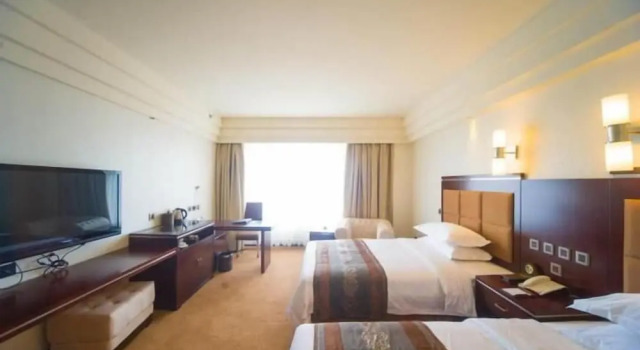 Двухместный номер Accessible Ramada Chengdu North
