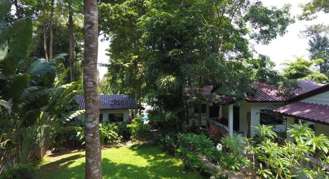 Полулюкс Kamrai Homestay