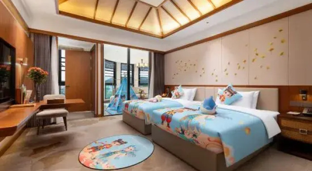 Семейный люкс Tengchong East Lake Thermal Spa Hotel