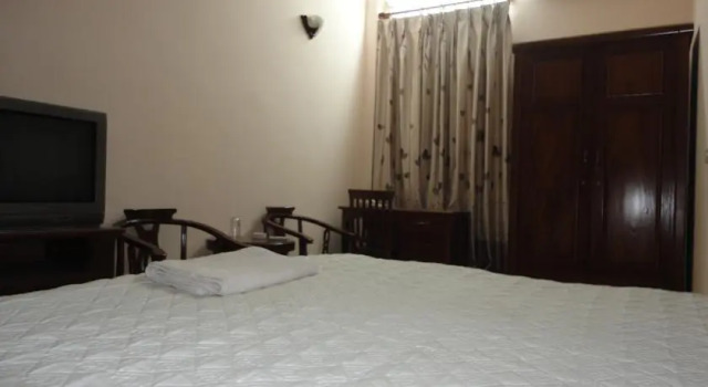 Binh Minh Hotel - Doi Can, Забронировать Отель Бадинь Ханой