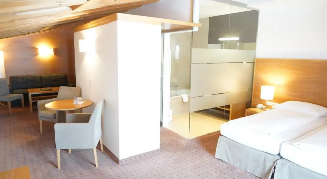 Полулюкс Мансарда Quality Hosts Arlberg - Hotel Goldenes Kreuz B&B - Sommerkarte Premium inklusive