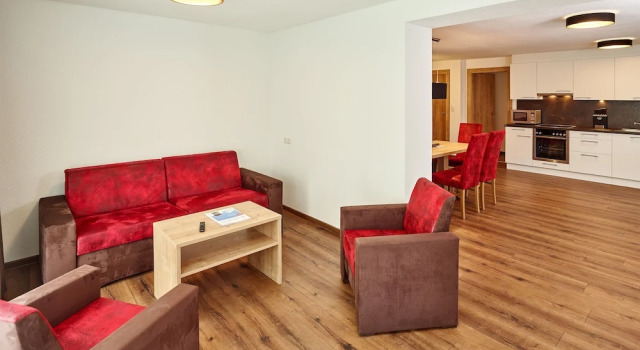 Апартаменты Grand A Casa Juwel Apartment