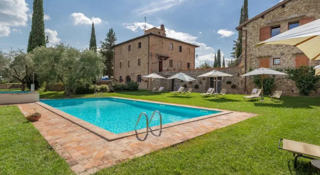 Коттедж Tuscan Cottage With 2 Pools