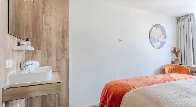 Hotel de Zon, Book Hotel Oosterwolde Friesland