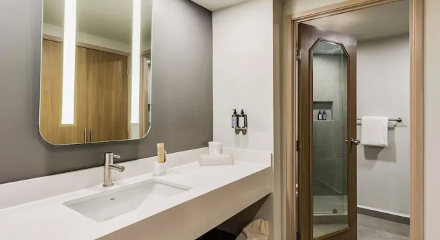 Полулюкс с видом на город Fiesta Inn Monterrey la Fe