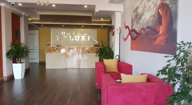 Hotel Deluxe