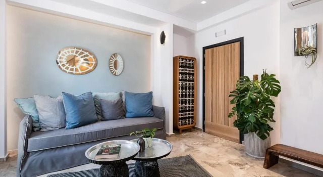 Номер Standard Nyx Chic Manor