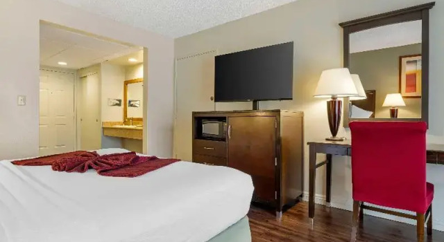 Двухместный номер Standard с балконом Best Western Plus Palm Desert Resort