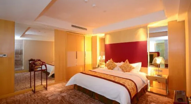 Люкс Deluxe Tiancheng Grand Hotel