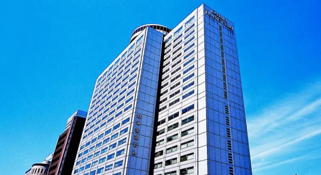 Полулюкс Century Royal Hotel