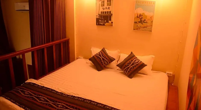 Big K Hostel, Book Hostel / Vandrerhjem Hostels i Central Java, Hostel / Vandrerhjem