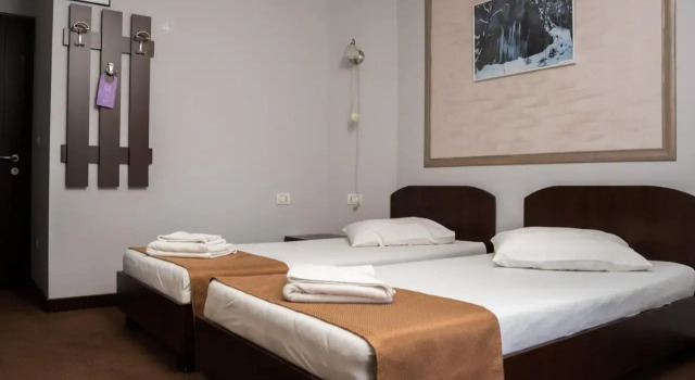Pensiunea Lido Moisei, Rezerwuj Hotel Hotele w Carpathians - Romania z parkingiem, Parking