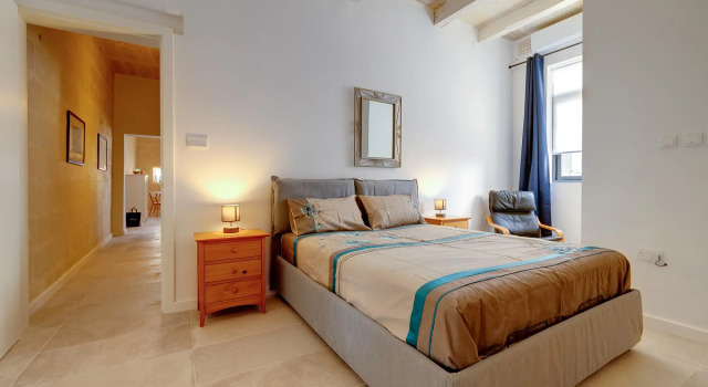 Stylish 2BR Apartment in Valletta