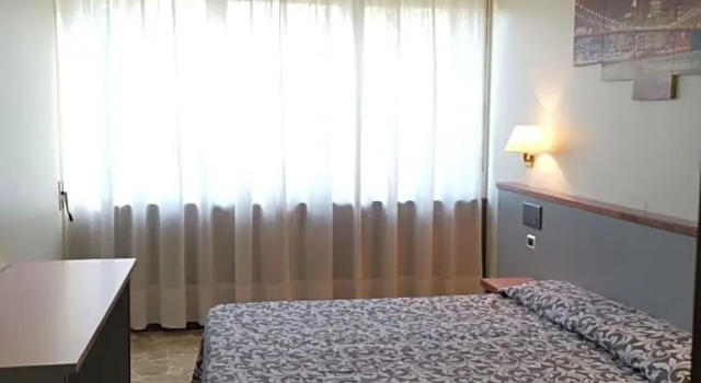 Номер Standard H&L Hotel