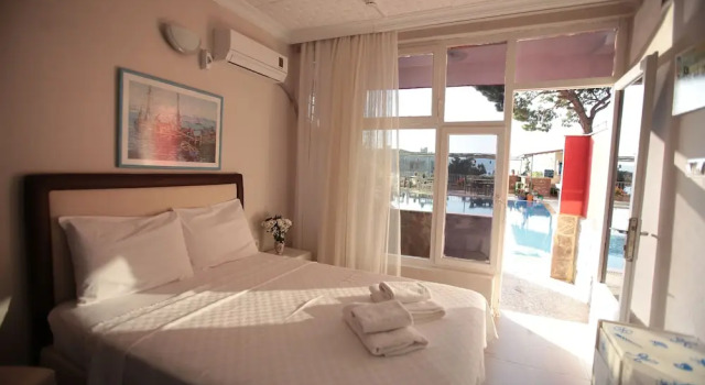 Одноместный номер Economy с балконом Tunc Hotel