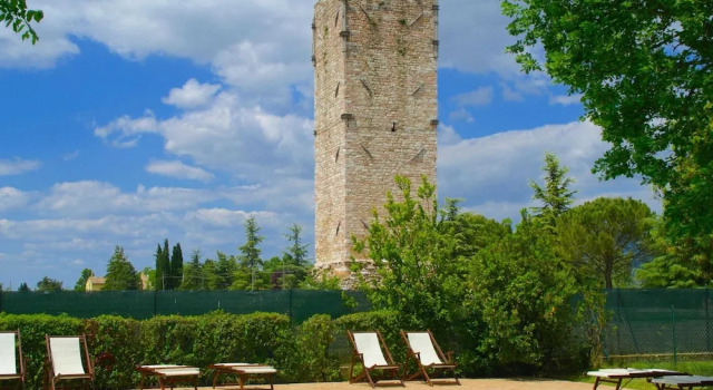 Апартаменты Apartment in a Farmhouse in Spello