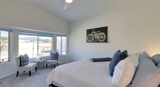 Коттедж Golf Course View! Dog-friendly Retreat in Glendale