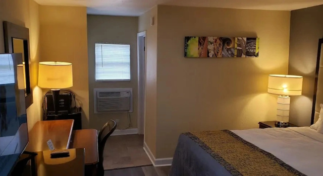 Standard Zimmer Regency Inn