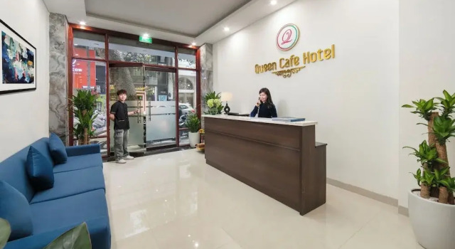Queen Cafe Hotel
