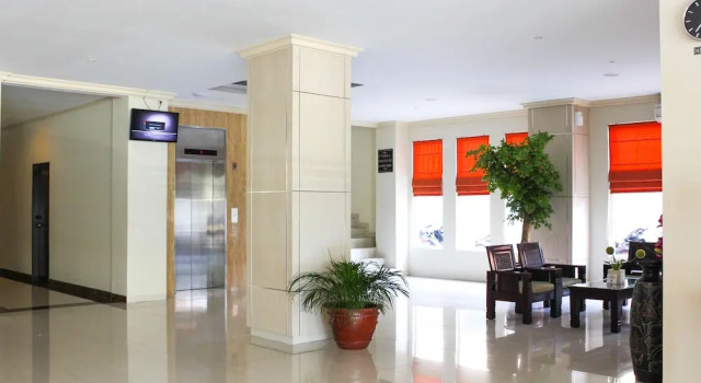 Puri Indah Hotel & Convention, Rezervovat Hotel Cakranegara Lombok