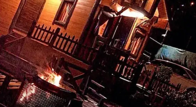 The Hobbit House, Varaa Hotelli Hotellit Marmara-alue pysäköinnillä, Pysäköinti