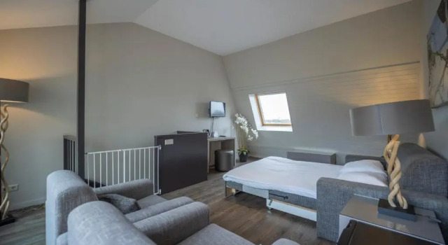 Люкс семейный Fletcher Zuiderduin Beachhotel