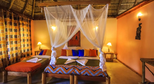 Wildtracks Overland Camp, Prenota Casa vacanze Ville a Western Uganda, Villa
