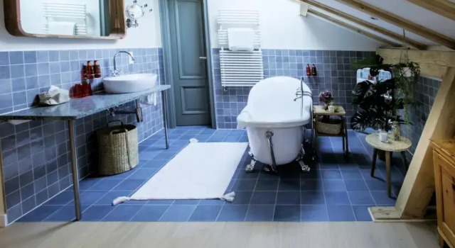 Студия Мансарда Chalet Antoine serviced Apartments by Mirabeau