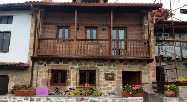 House With 4 Bedrooms in Pujayo, With Wonderful Mountain View, Furnish, Varaa Hotelli Barcena de Pie de Concha 