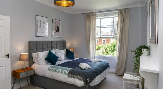 Апартаменты Beautiful First Floor Period Apartment