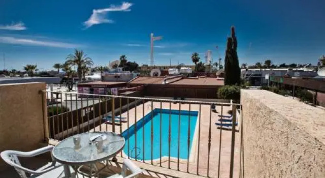 Picture Relaxing in Your Holiday Apartment in Ayia Napa Reading Your Favourite Book, Ayia Napa Apartment 1280, Забронировать Апартаменты/квартира Отели Айия-Напа с парковкой, Парковка