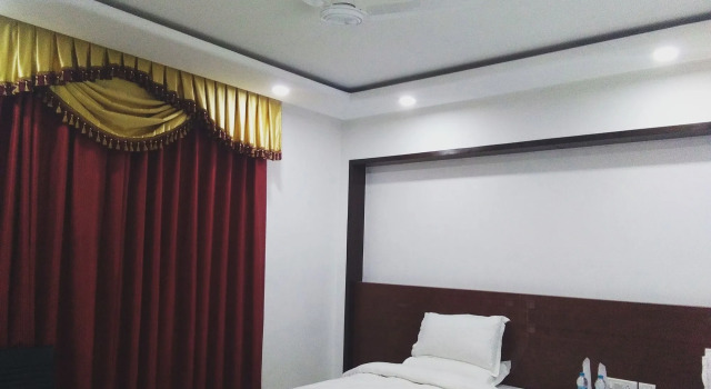 Bodhgaya Seven Inn Hotel n Restaurant