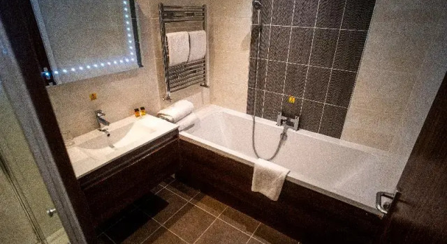 Семейный номер Superior Park Hall Hotel and Spa Wolverhampton
