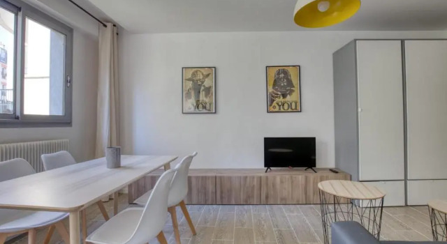 Superb Apartment Near The Bassin De La Villette, Забронировать Апартаменты/квартира Апартаменты Парижа, рядом с Les Orgues de Flandre, Апартаменты/квартира