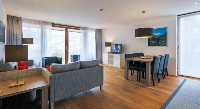 Кровать в общем номере с 3 комнатами с видом на озеро Residence Bellevue - incl Summercard