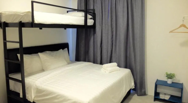 Трёхместный номер Standard с красивым видом из окна Suite 18 Boutique Hotel
