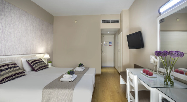 Pavlo Napa Beach Hotel