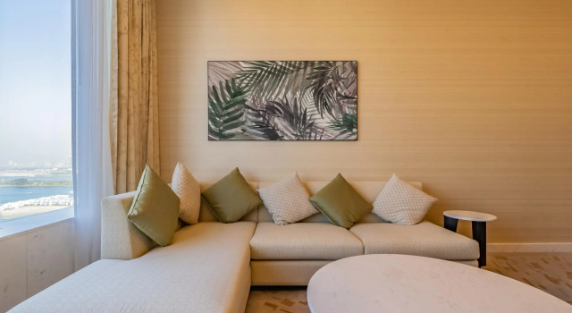 Palm Jumeirah- The Palm Tower 1 2205