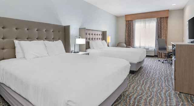 Четырёхместный номер Standard Best Western PLUS Peppertree Inn at Omak