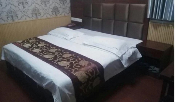 Jinli Business Hotel