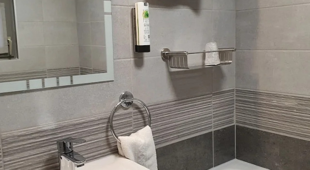 Двухместный номер Standard с балконом Hotel B&R Piano 2 - Louvain-la-Neuve - Mont Saint Guibert
