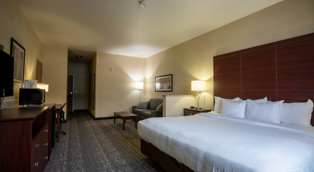 Comfort Suites at Royal Ridges, Rezervați Hotel Hoteluri în Ripon cu parcare, Parcare