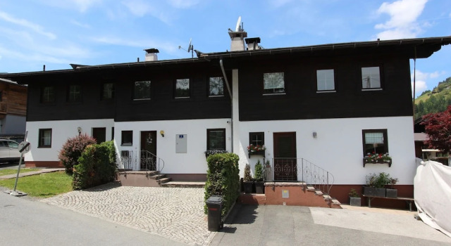 Luxurious Holiday Home in Kirchberg With Garden