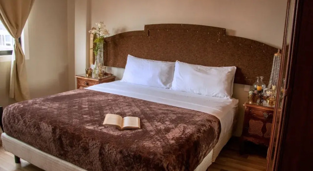 Апартаменты Luxury Antique Hotel