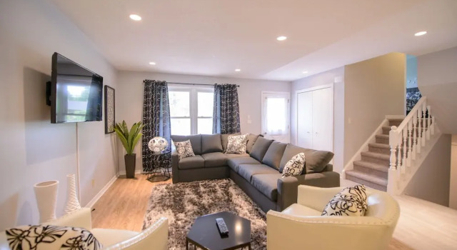 Niagara Stone Retreat, Book Hotel Fort Erie Ontario