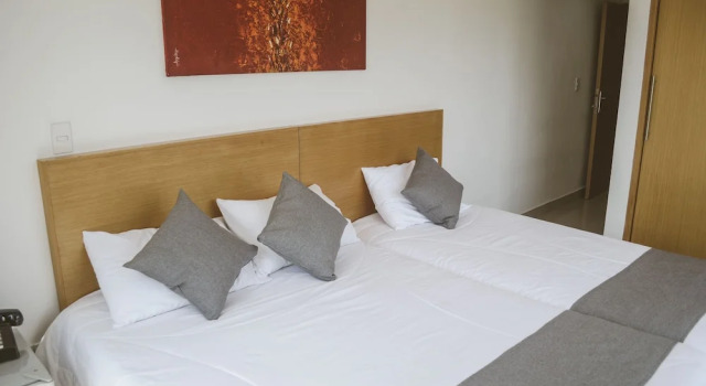 Четырёхместный номер Executive Llanogrande Airport by Bernalo Hotels