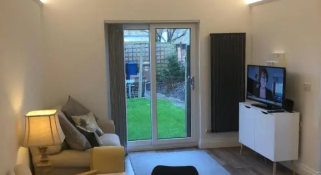 Коттедж Unique One Bed Contemporary Bungalow Town Centre