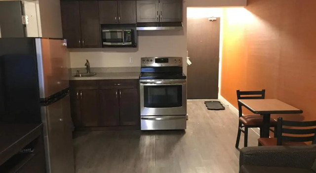 Люкс Bay Hill Inns & Suites
